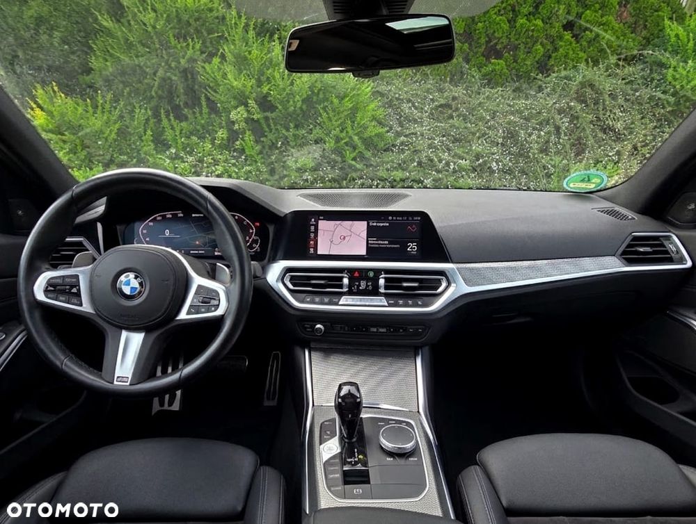 BMW Seria 3 330e xDrive M Sport sport - 11