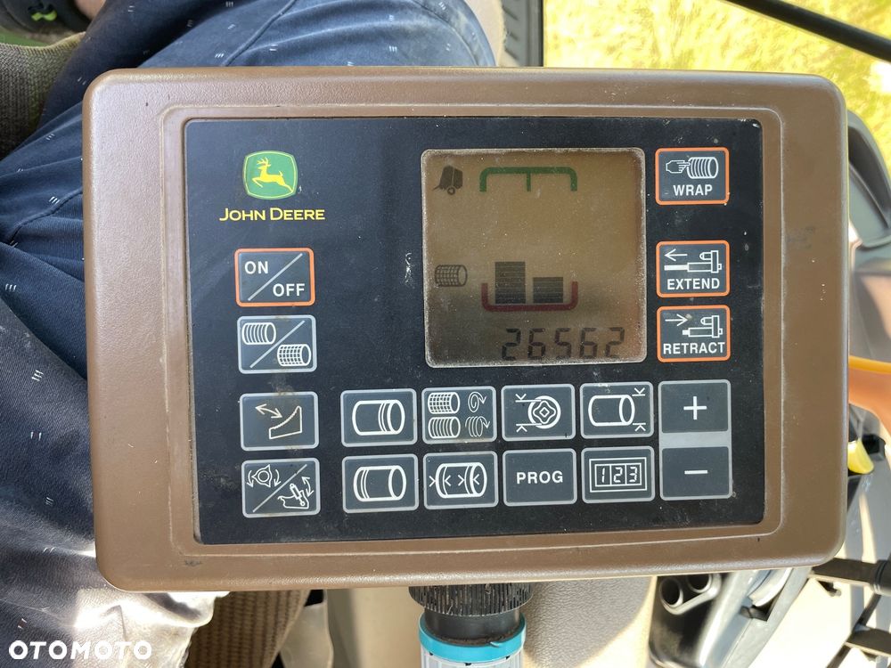 John Deere 864 - 17