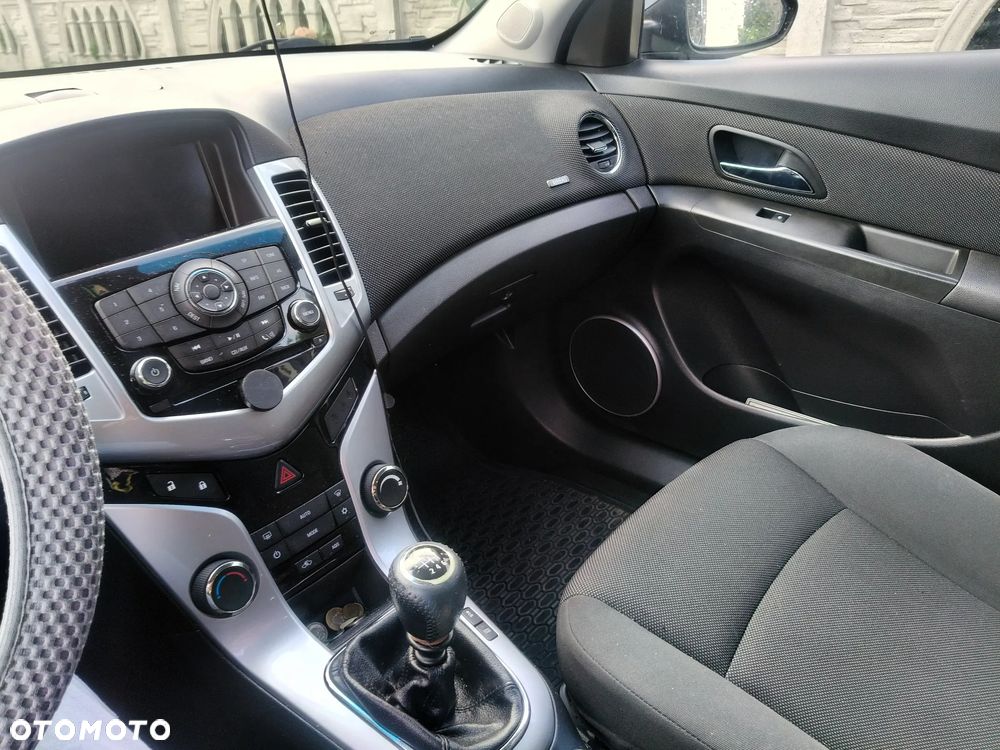 Chevrolet Cruze 1.7 D LT+ - 17