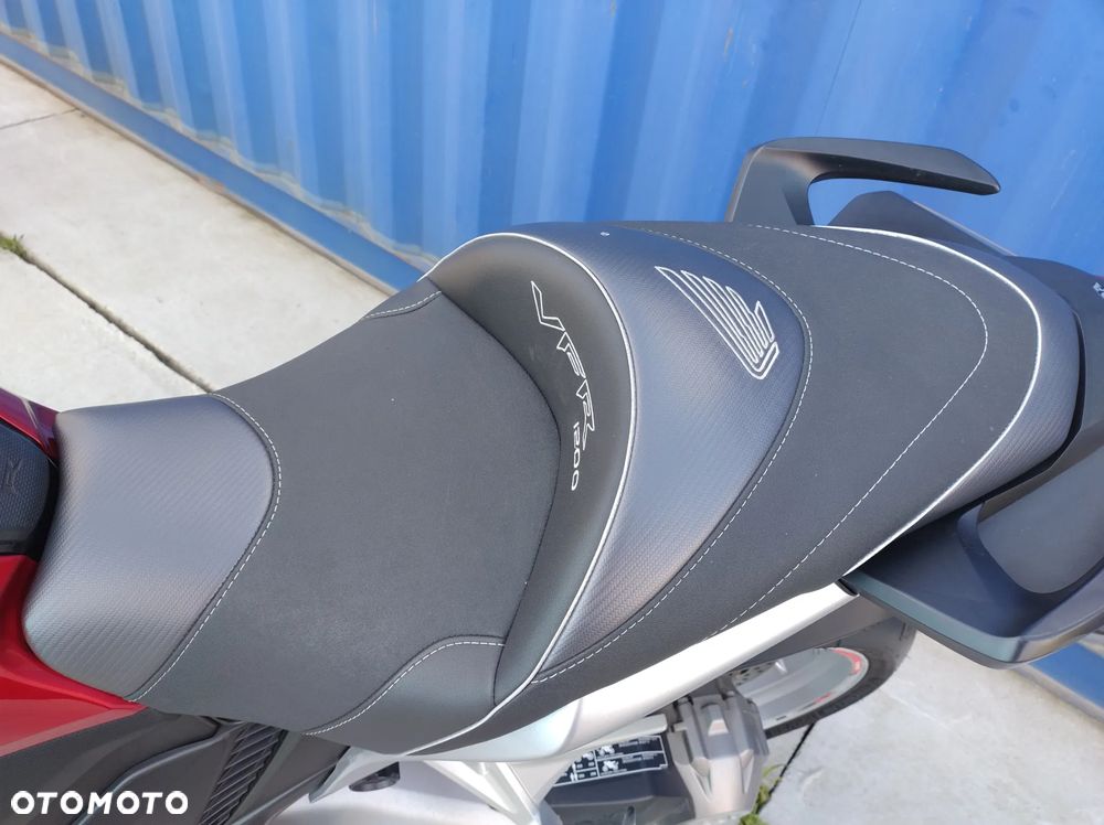 Honda VFR - 11