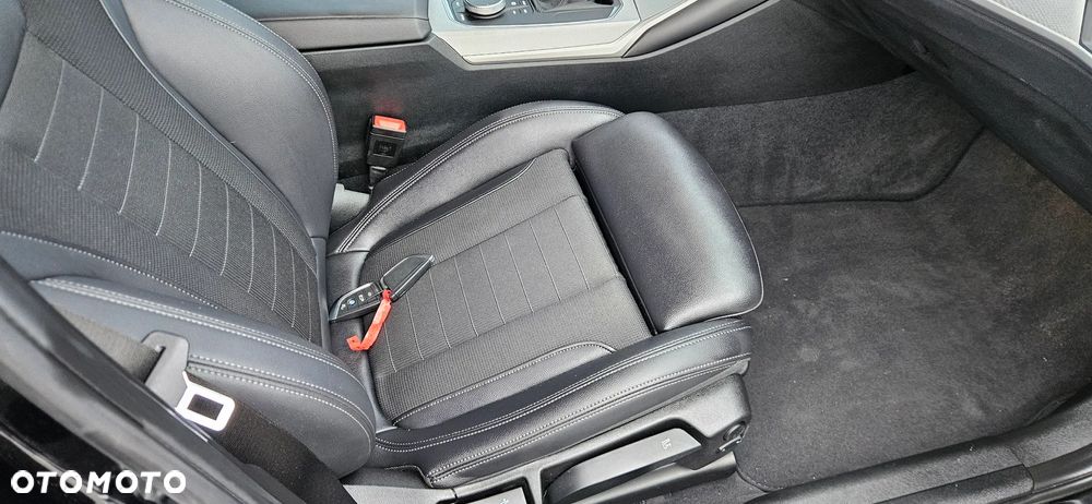 BMW Seria 3 318d Edition Luxury Line Purity - 19