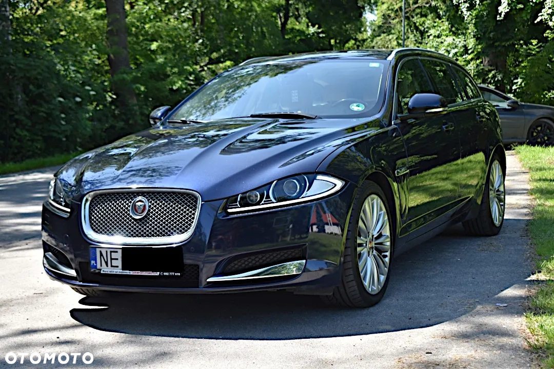 Jaguar XF 2.2 D Premium Luxury - 12