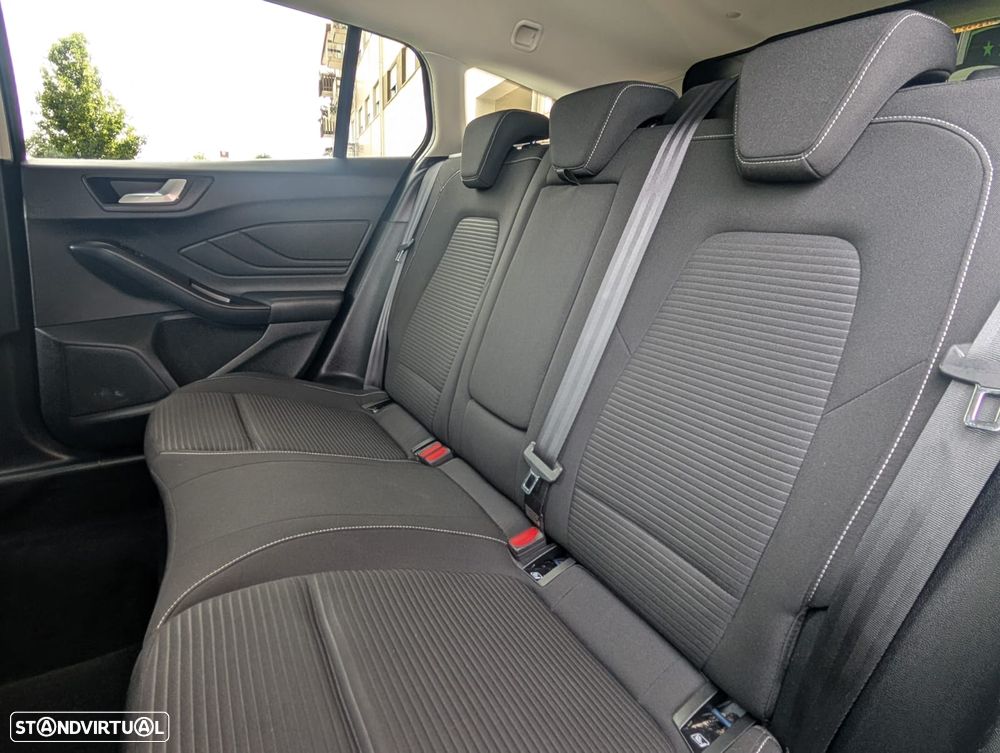 Ford Focus 1.0 EcoBoost Hybrid TITANIUM STYLE - 11