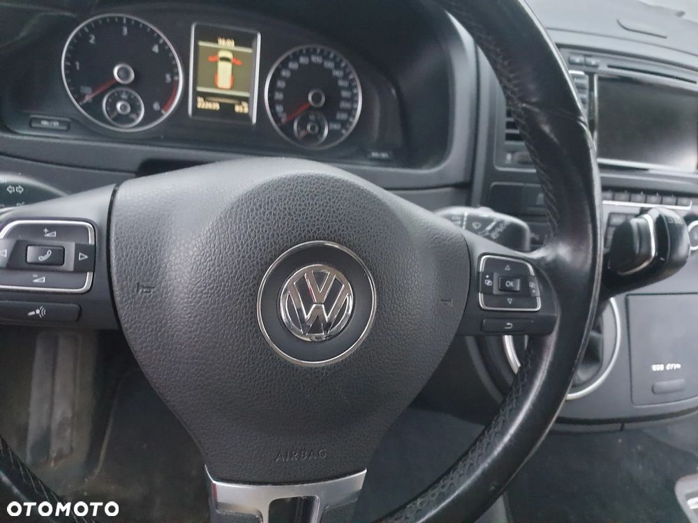 Volkswagen Multivan - 18