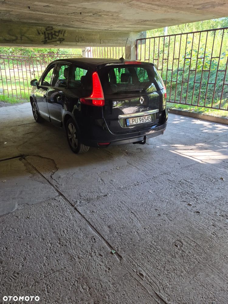 Renault Scenic 2.0 dCi Bose - 13