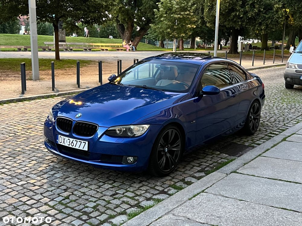 BMW Seria 3 325i - 1