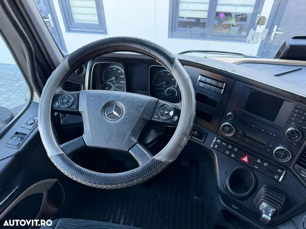 Mercedes-Benz ACTROS - 9