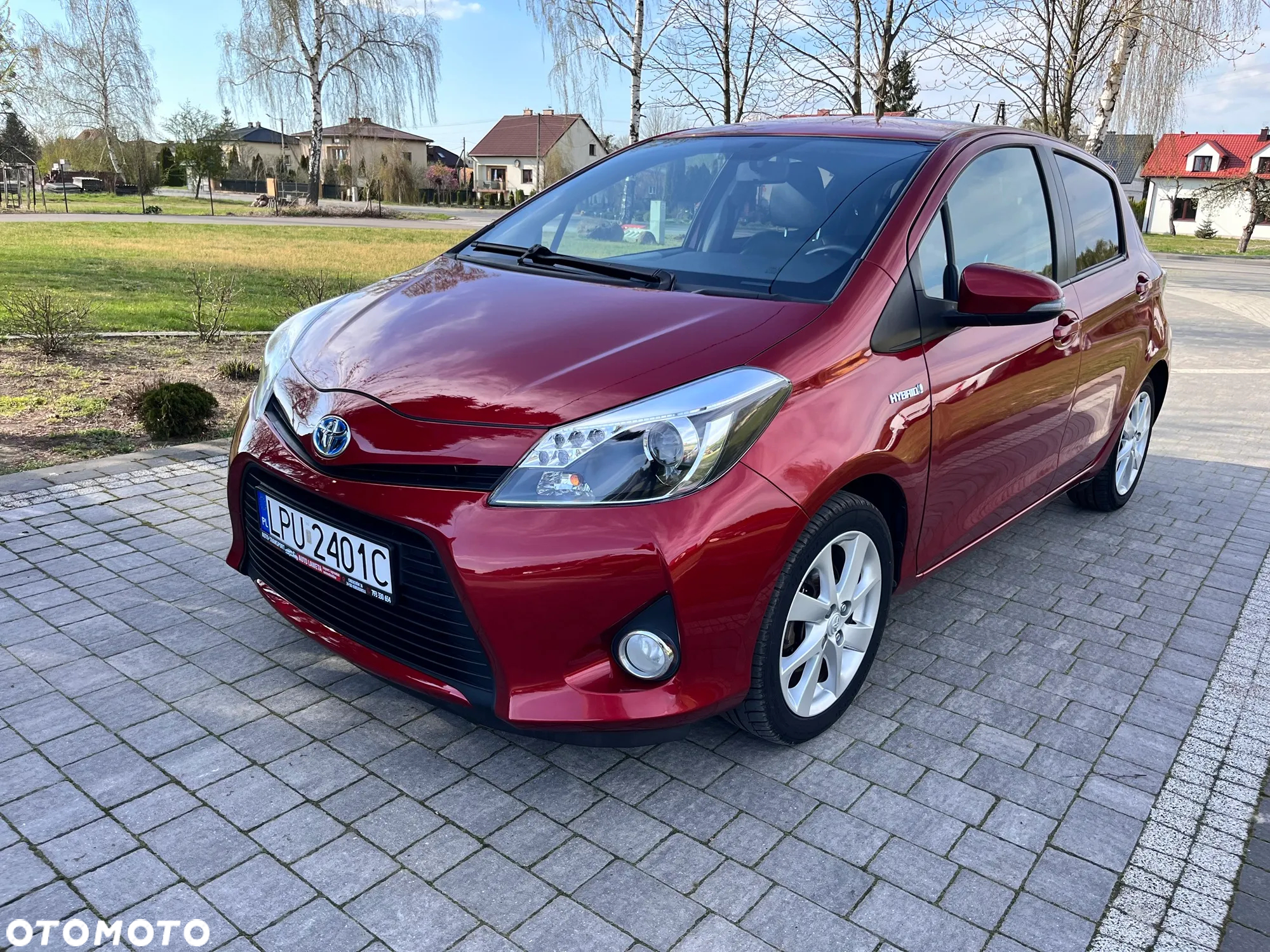Toyota Yaris Hybrid 100 Dynamic - 2