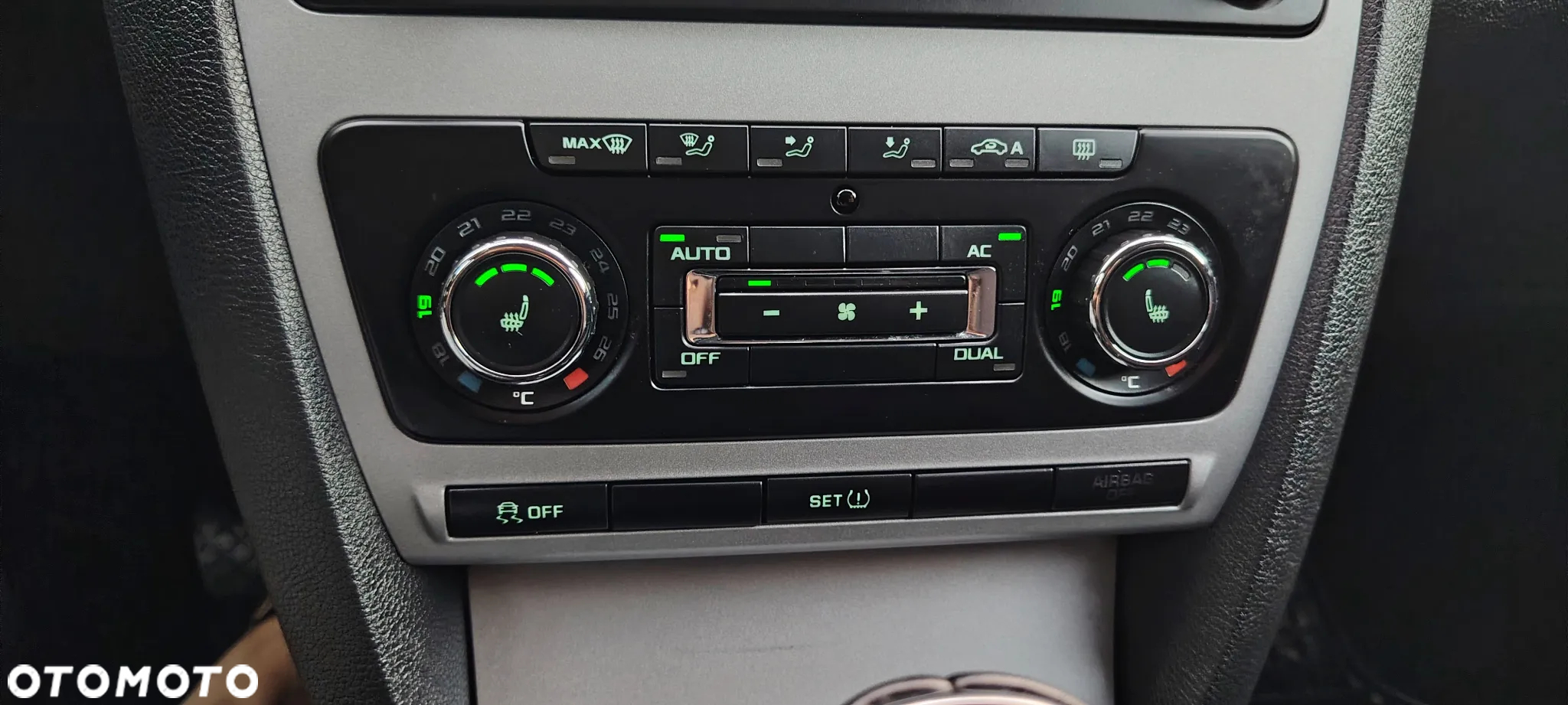 Skoda Octavia 2.0 TDI DPF SPORT EDITION - 32