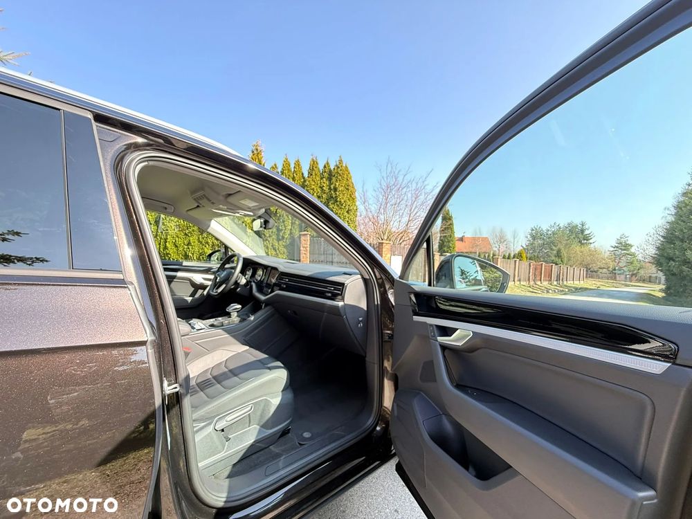 Volkswagen Touareg 3.0 V6 TDI SCR 4Mot - 23