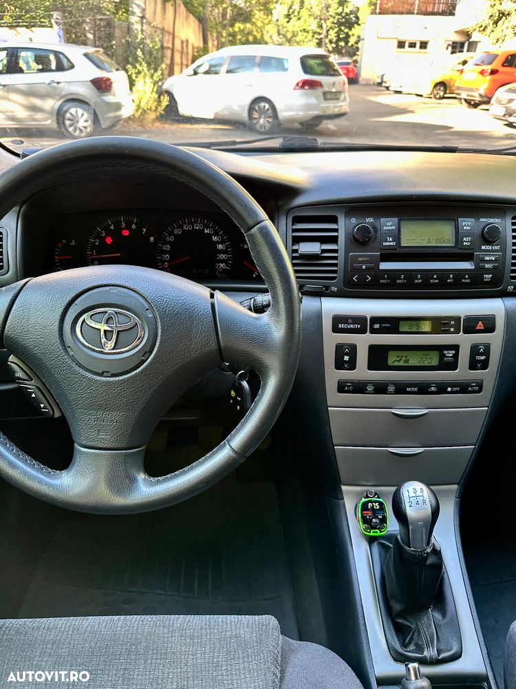 Toyota Corolla 1.4 VVT-i - 9