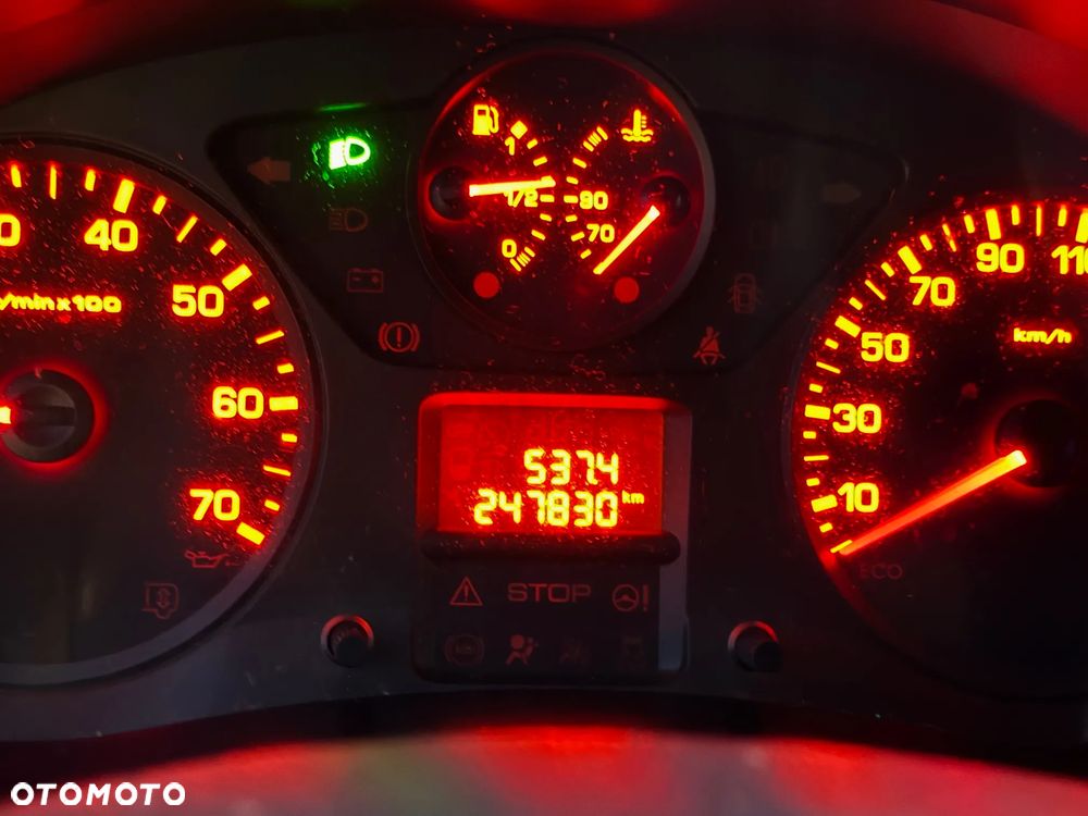 Peugeot Partner - 25