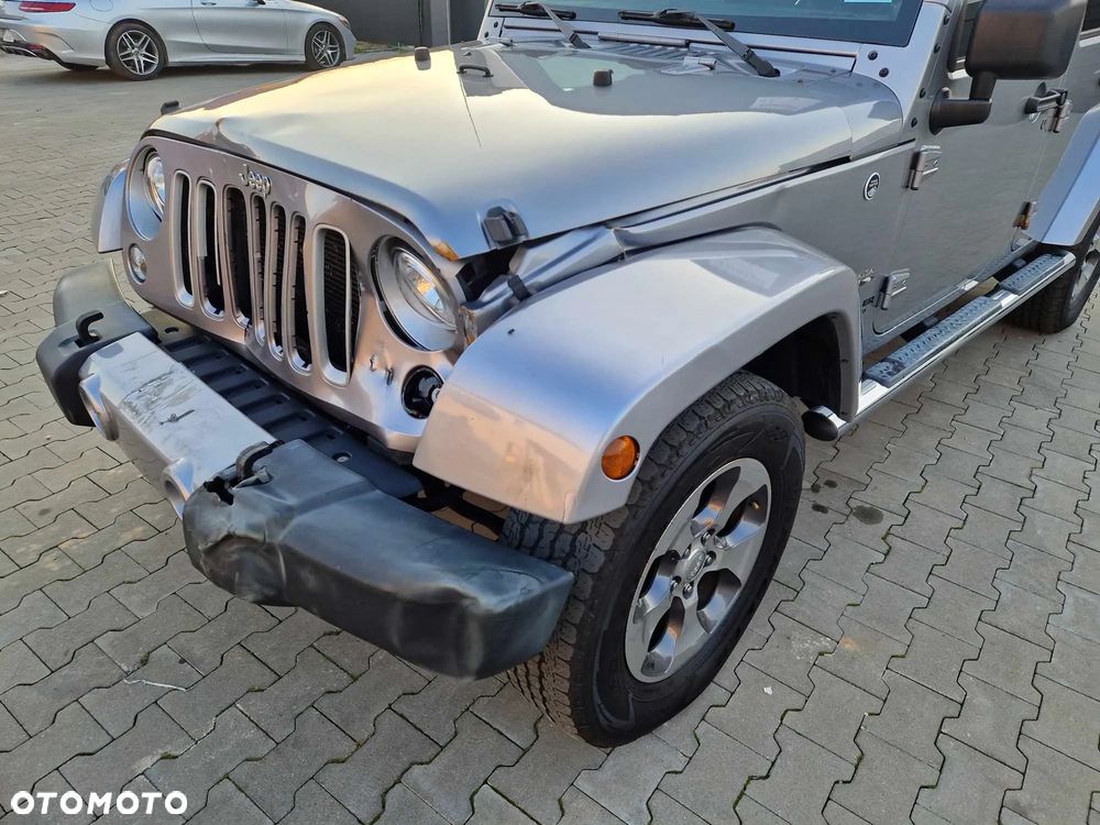 Jeep Wrangler Unlimited Hard-Top 3.6 Automatik Sahara - 15