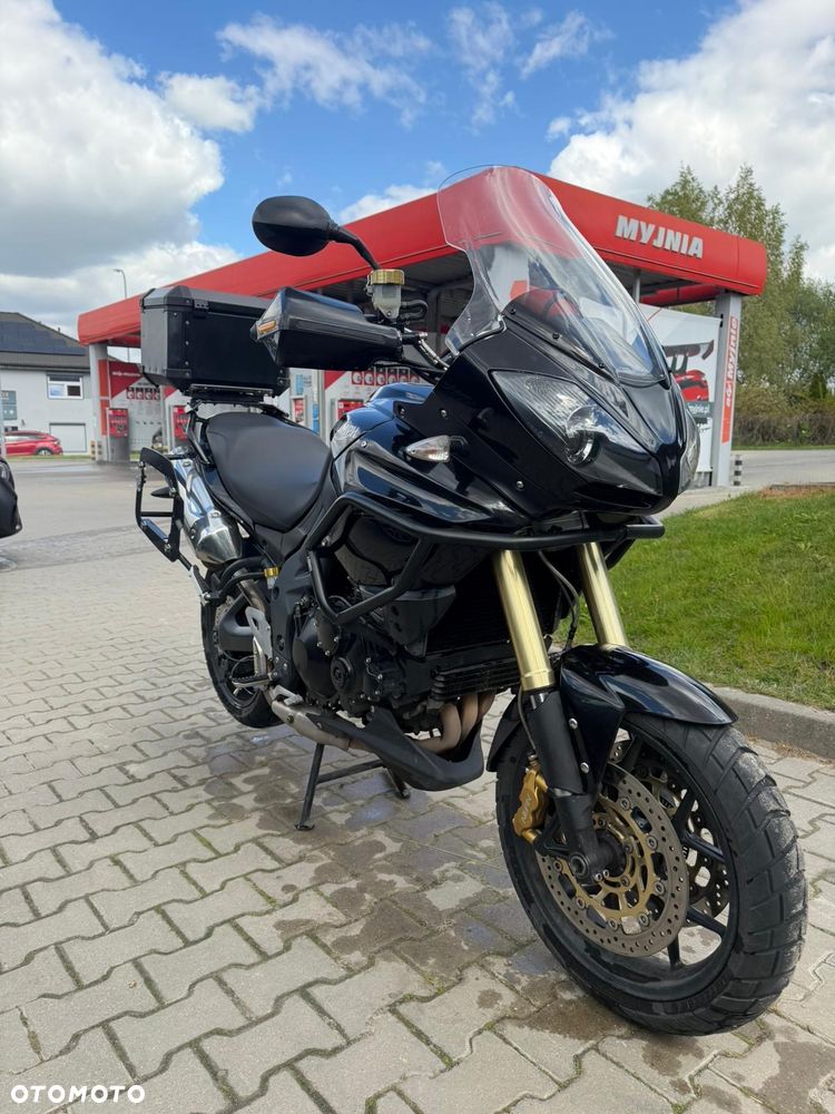 Triumph Tiger - 1