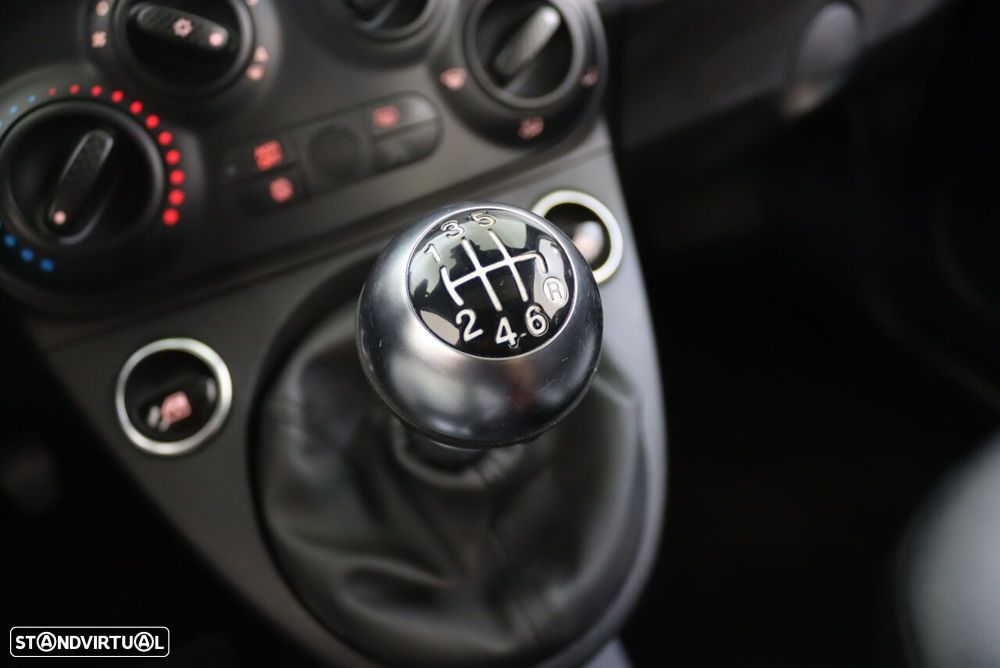 Fiat 500 1.0 Hybrid Connect - 25