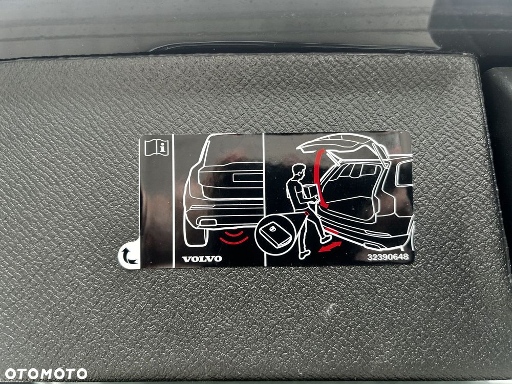Volvo XC 90 - 32