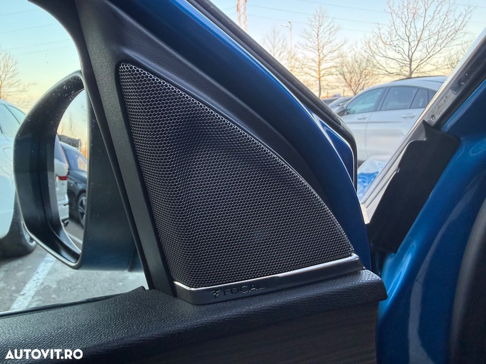 Peugeot 3008 Hybrid4 300 e-EAT8 GT Pack - 31