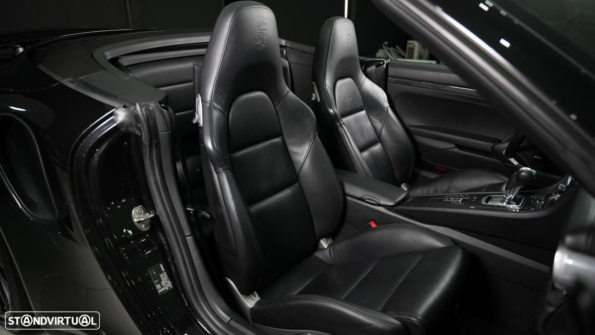 Porsche 911 (991) Turbo S PDK - 45