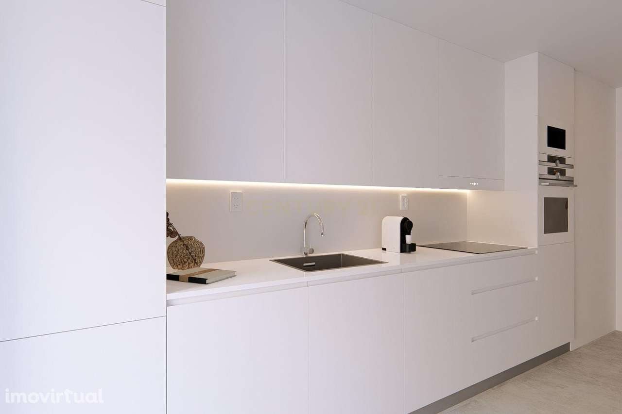 Condomínio do Sobreiro | T2 com 108m2 em Matosinhos, Senhora da Hora, - Grande imagem: 3/33