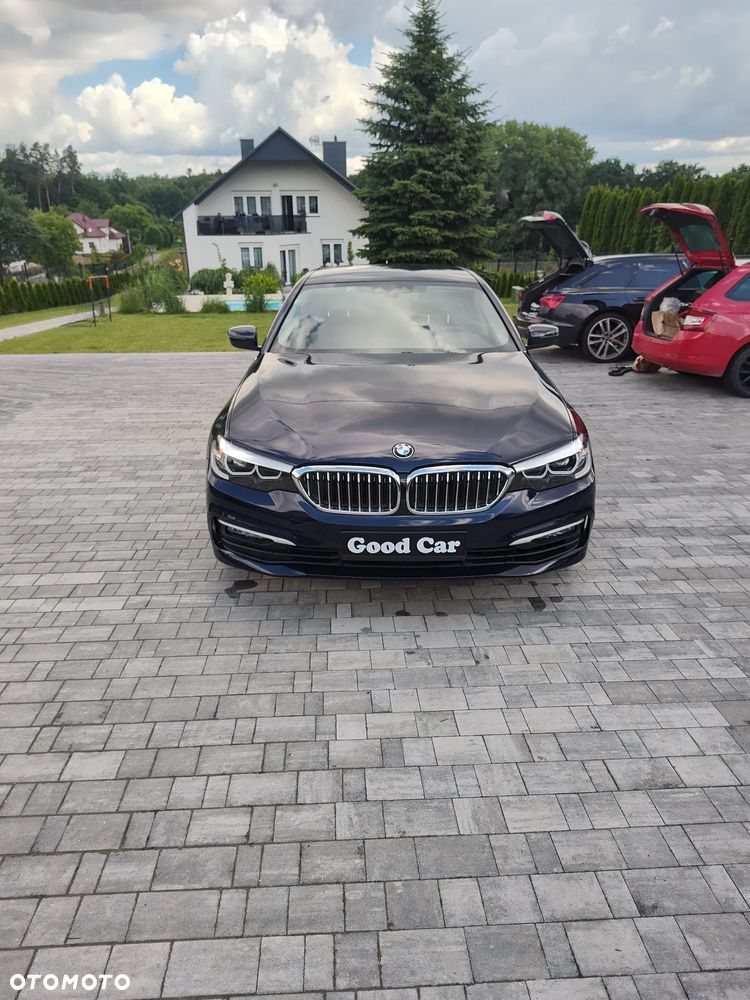 BMW Seria 5 520d xDrive M Sport Edition - 13