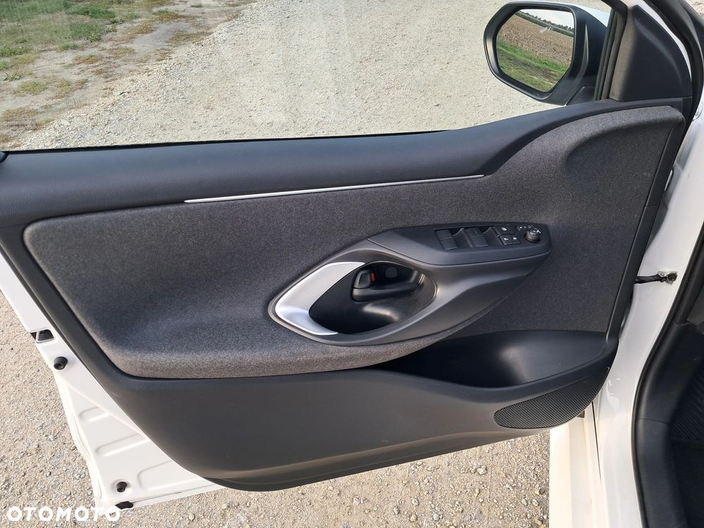 Toyota Yaris Hybrid 116 1.5 VVT-i Comfort - 21