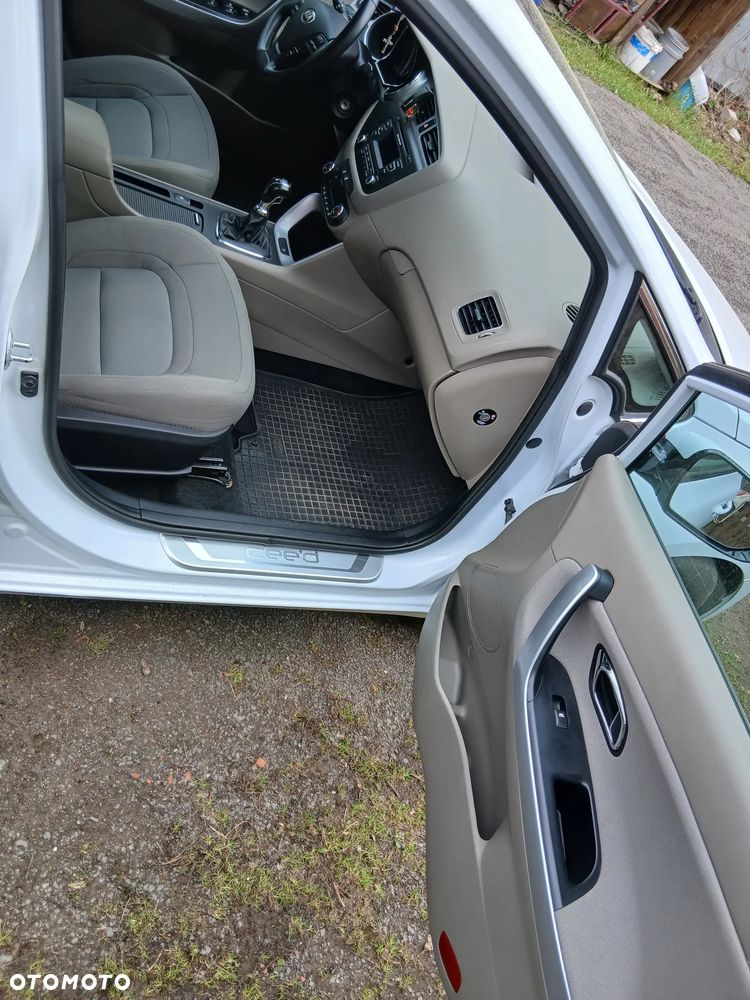 Kia Ceed 1.6 GDI Platinum Edition - 13