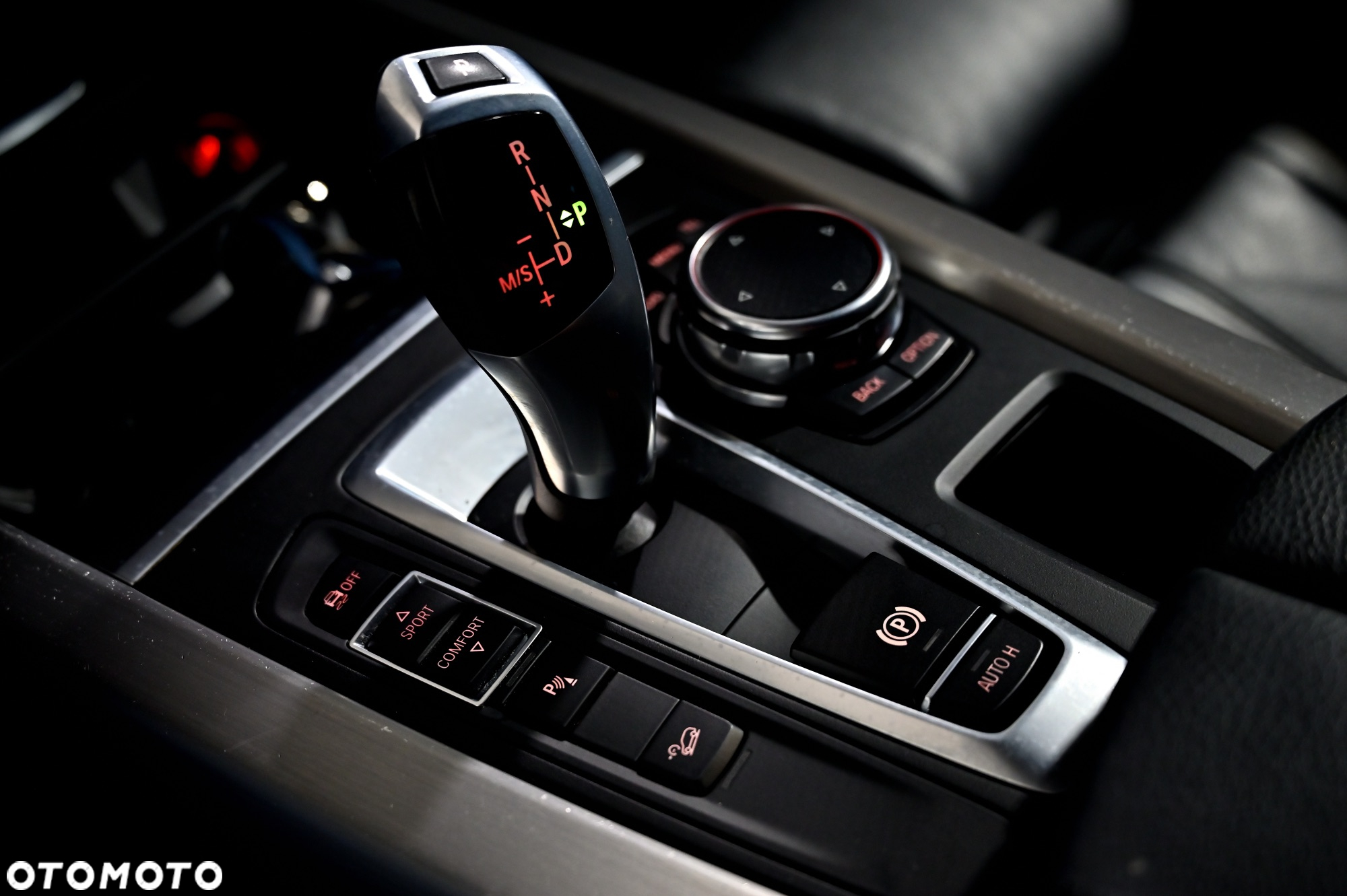 BMW X5 xDrive25d - 28