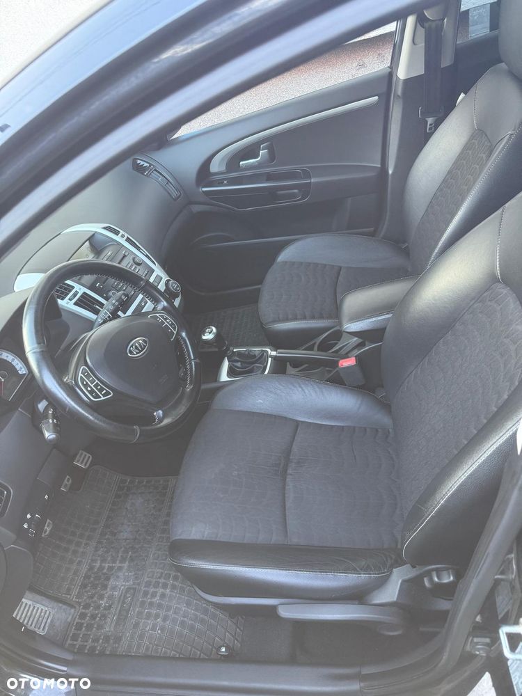 Kia Ceed 1.6 Crdi M - 12