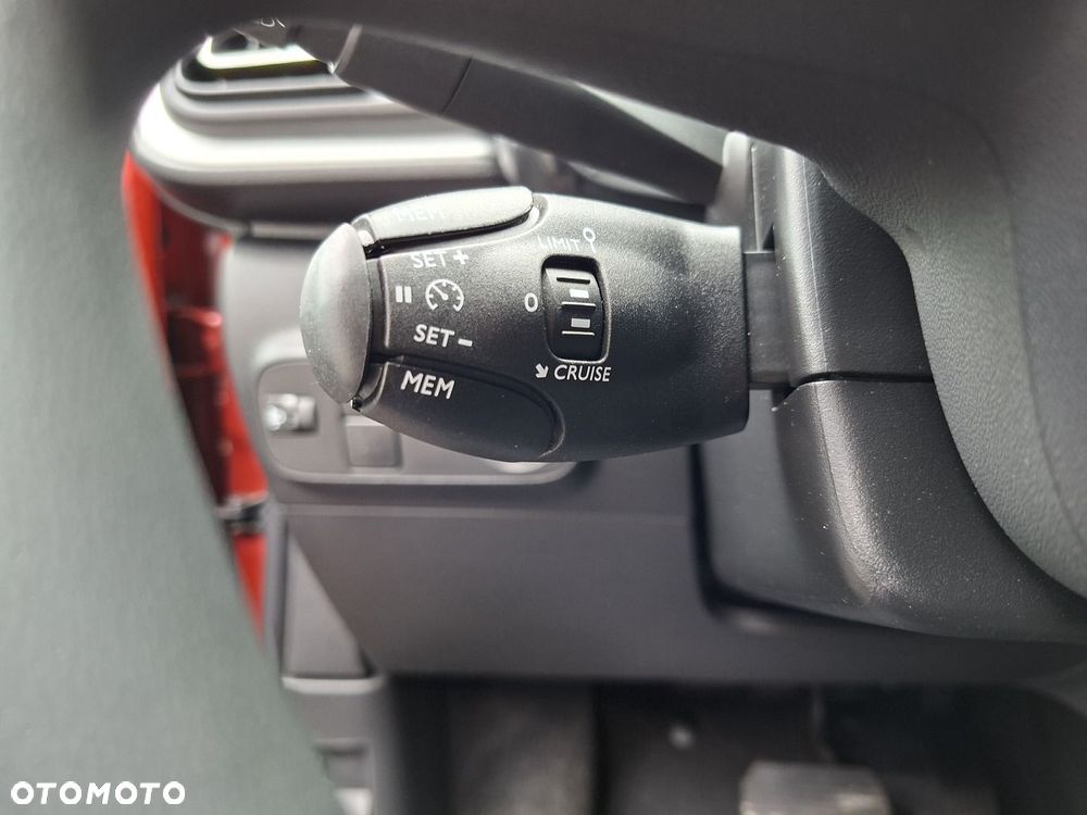 Citroën C3 1.2 PureTech Shine EAT6 - 25