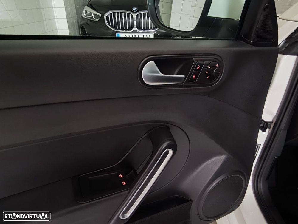 VW New Beetle 1.6 TDi Design - 17