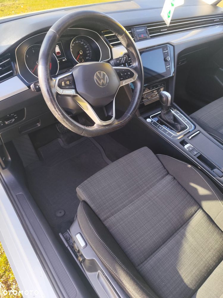 Volkswagen Passat 2.0 TDI Elegance DSG - 16