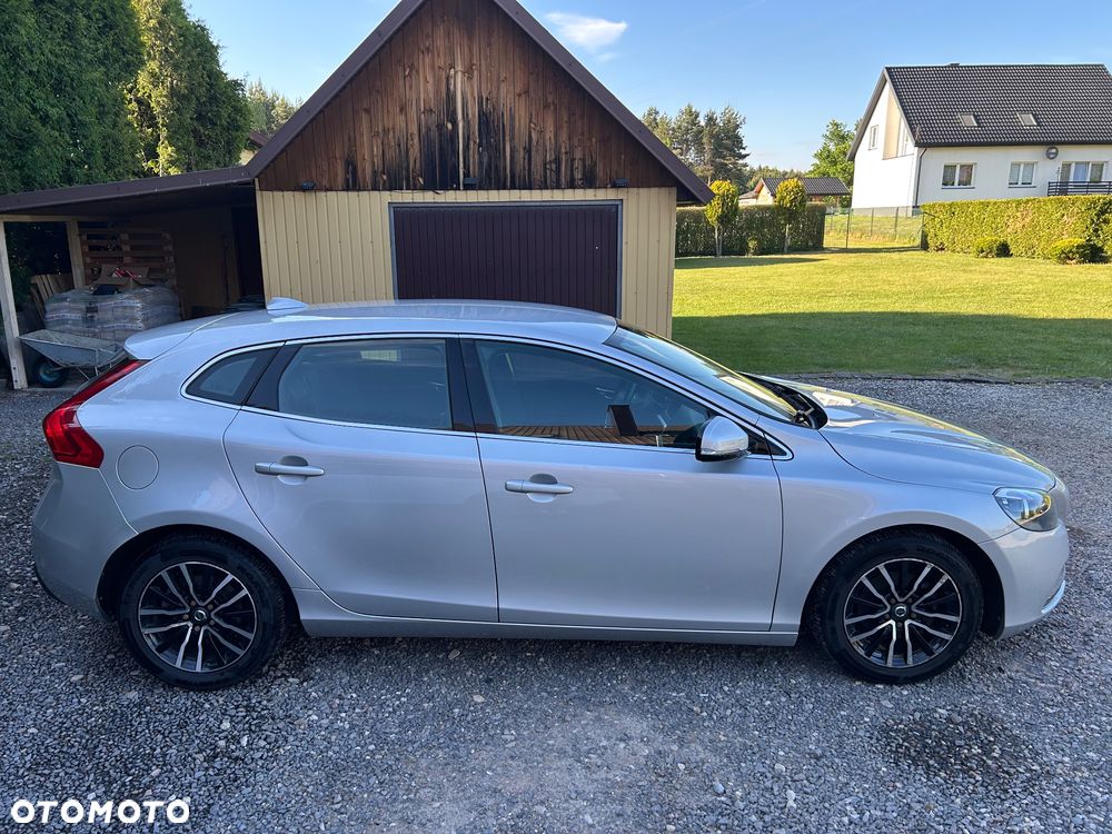 Volvo V40 D2 Momentum - 6