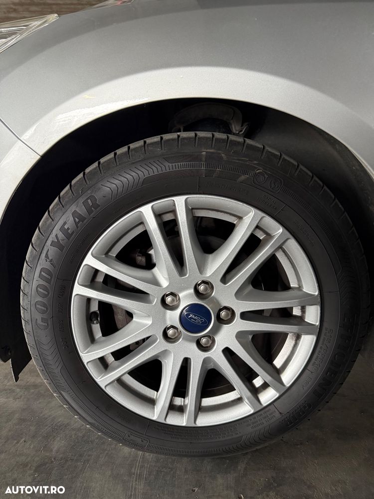 Ford Focus 1.6 TDCI DPF Titanium - 5