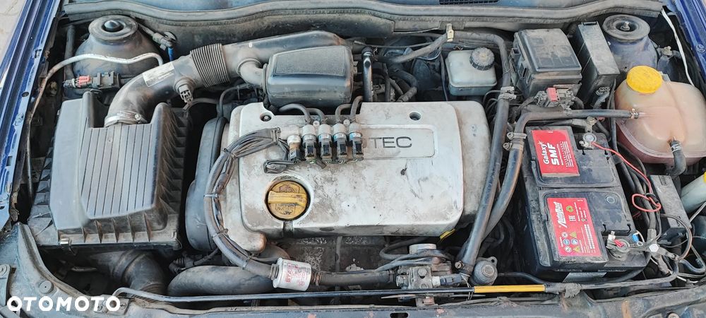 Opel Astra 1.6 GL / Club - 18