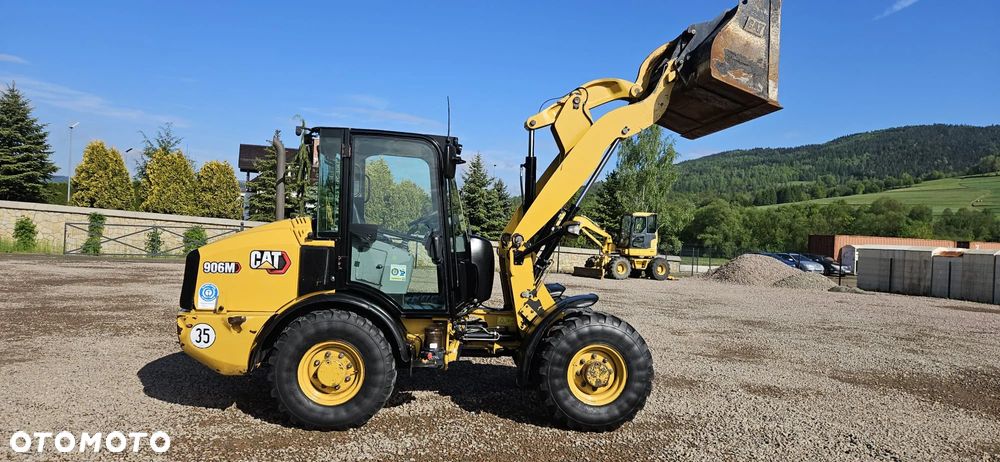 Caterpillar 906M - 2