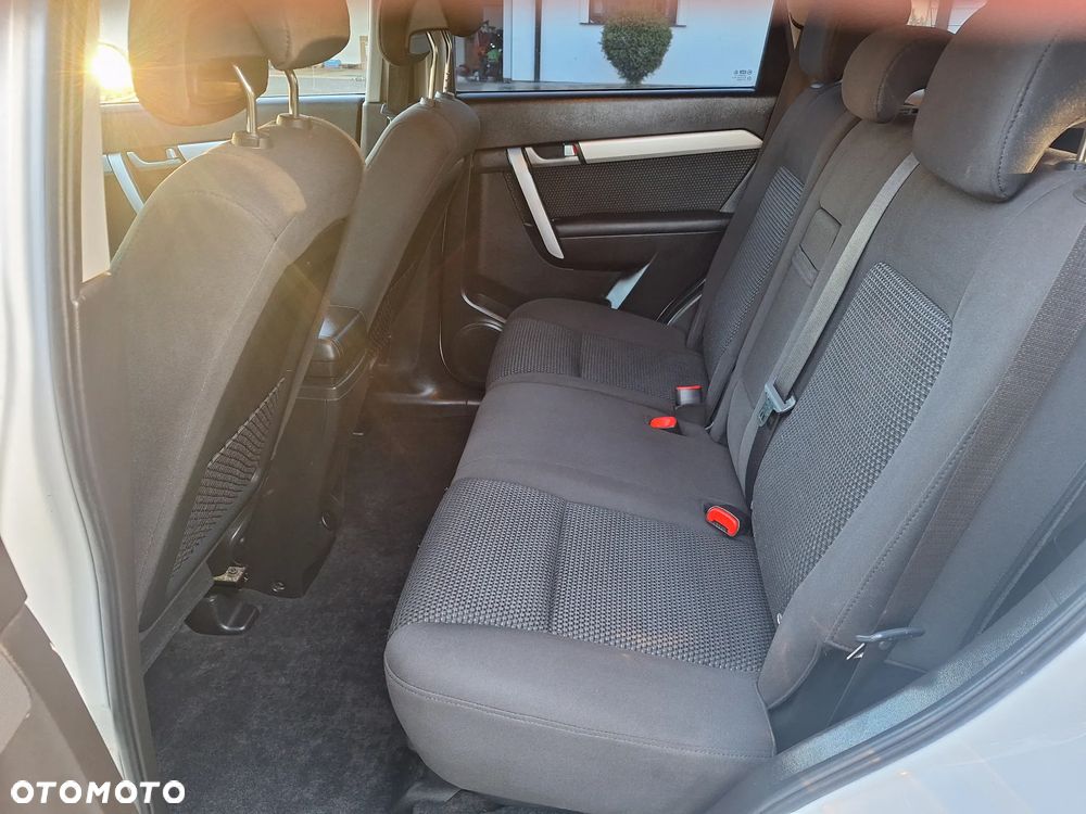 Chevrolet Captiva 2.4 2WD Travel Edition - 20