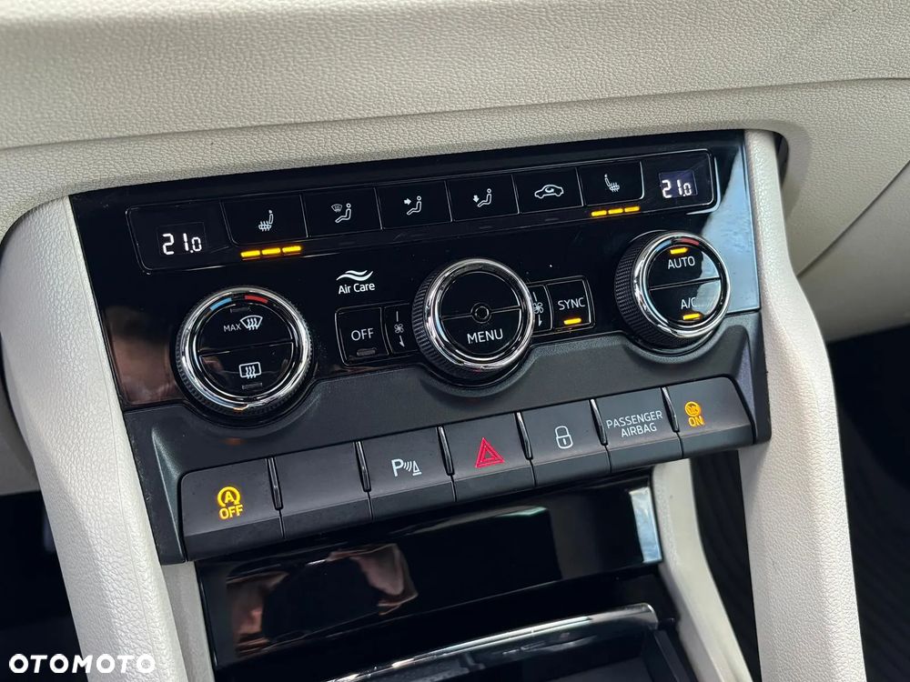 Skoda Karoq 1.5 TSI ACT GPF 4x2 Style DSG - 20