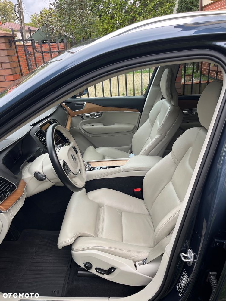 Volvo XC 90 B5 D AWD Inscription 7os - 17