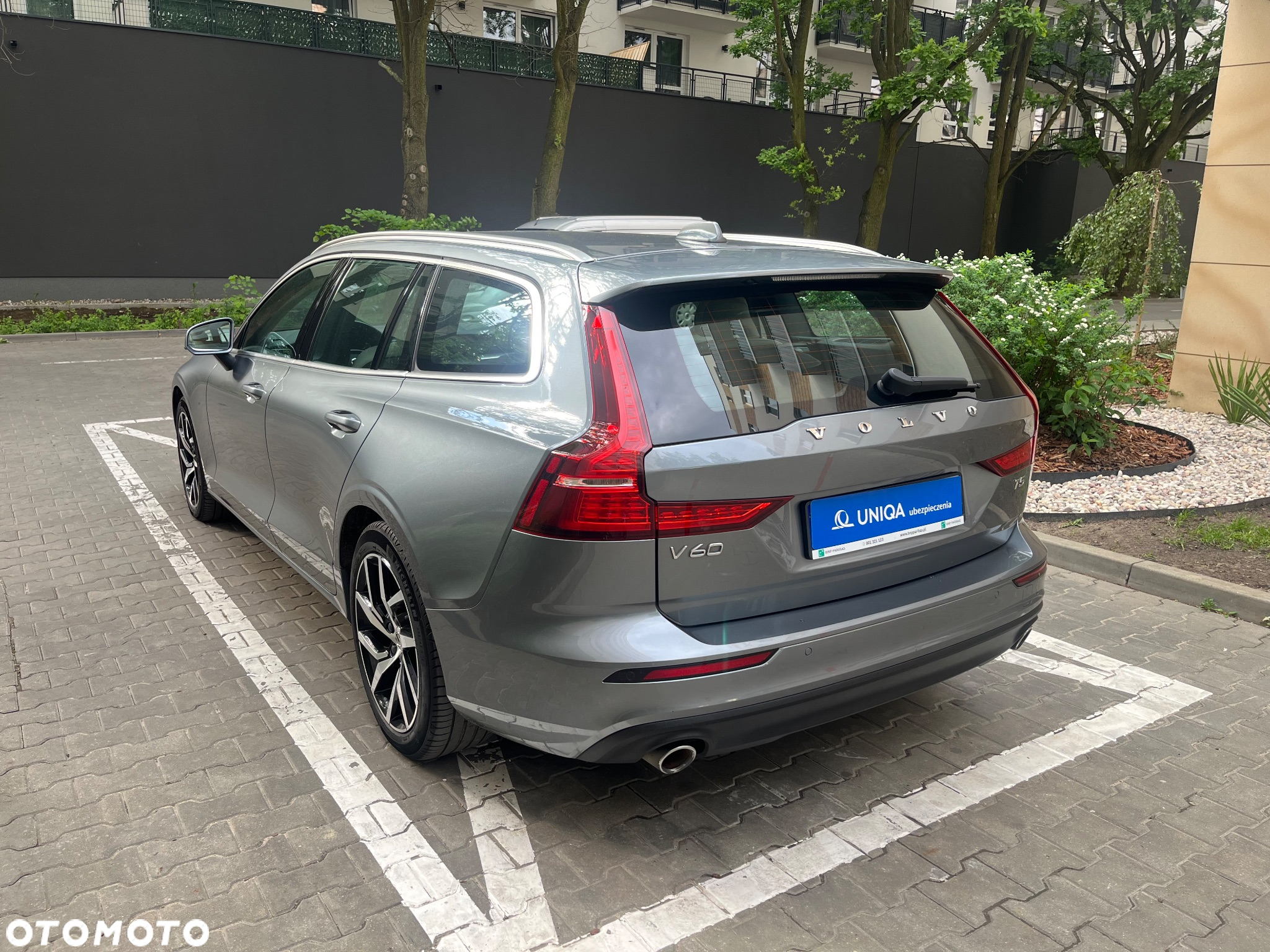 Volvo V60 T5 Geartronic Momentum Pro - 4