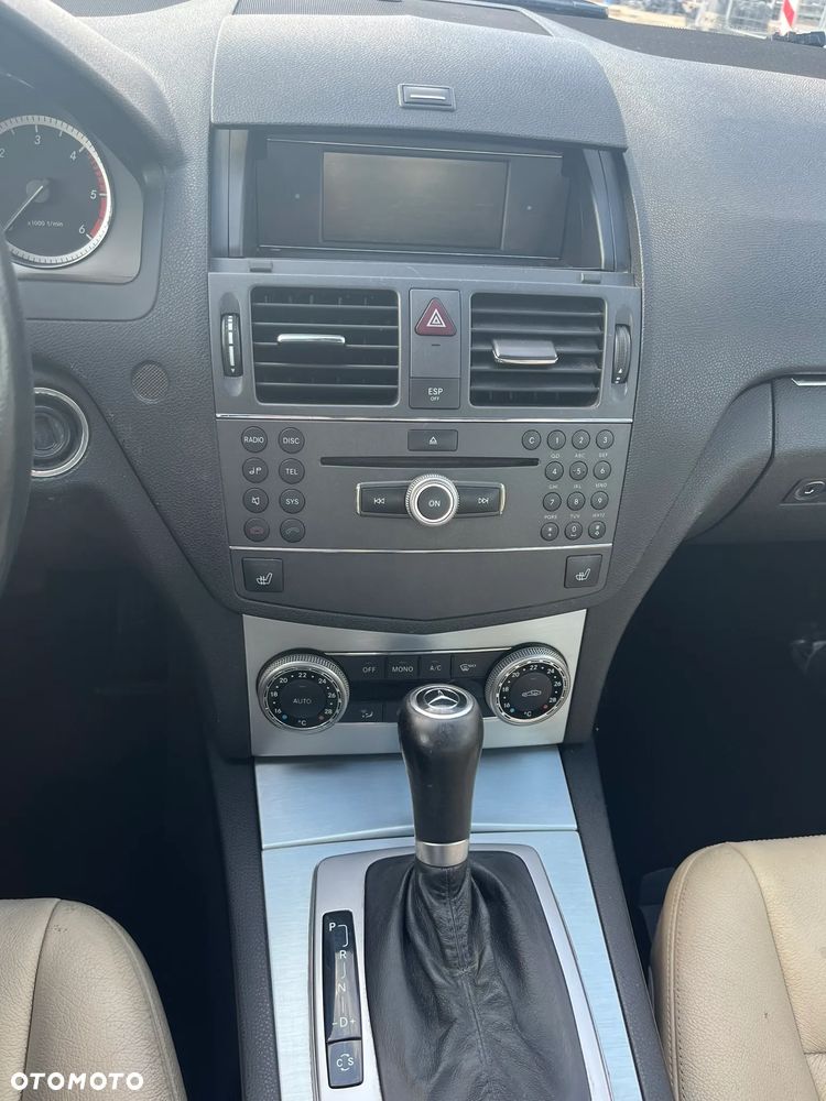 Mercedes-Benz Klasa C 200 CDI DPF Automatik BlueEFFICIENCY Avantgarde - 9