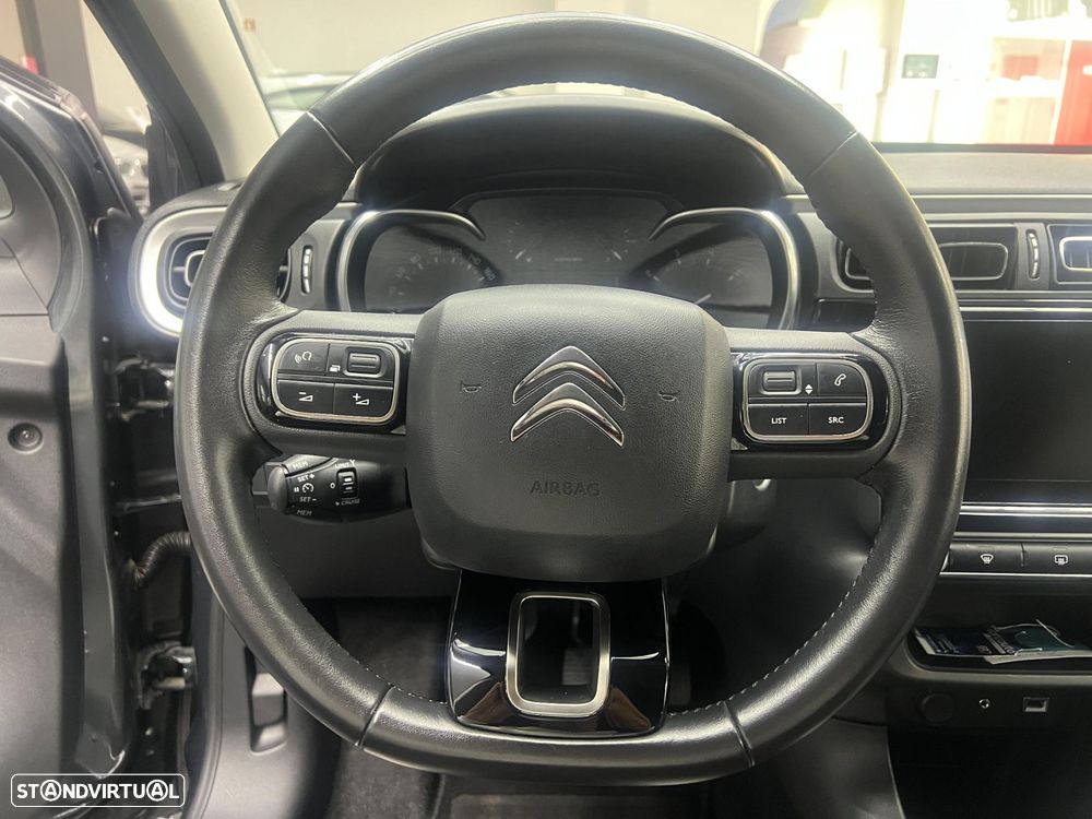 Citroën C3 1.2 PureTech Shine - 21
