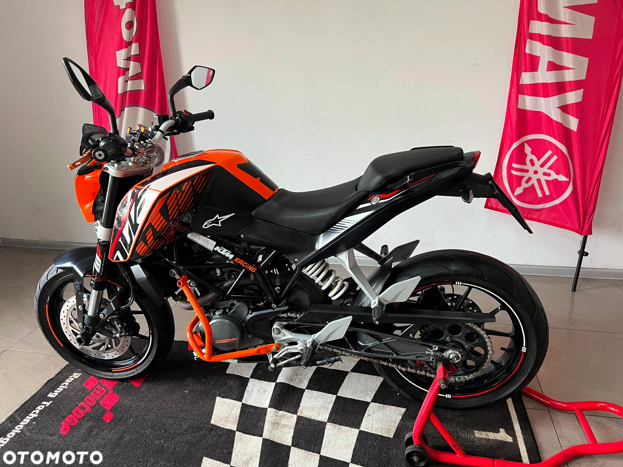 KTM Duke - 11