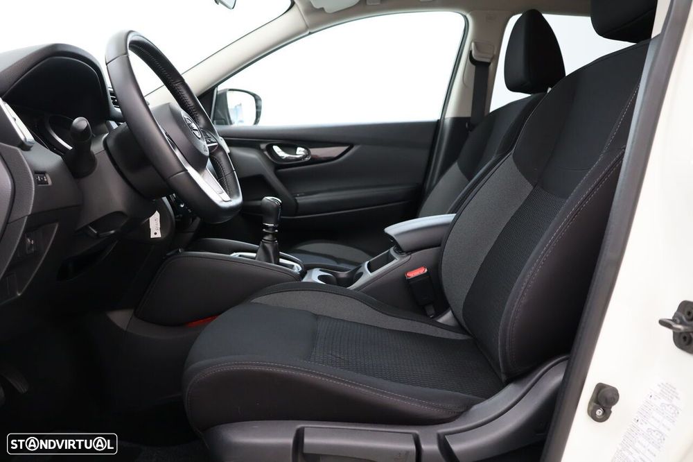 Nissan Qashqai 1.5 dCi N-Connecta - 4