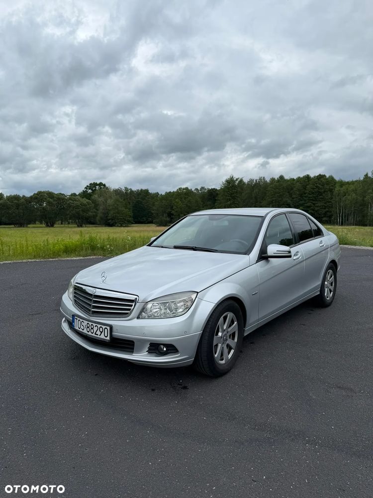Mercedes-Benz Klasa C 180 CGI BlueEff Classic - 2