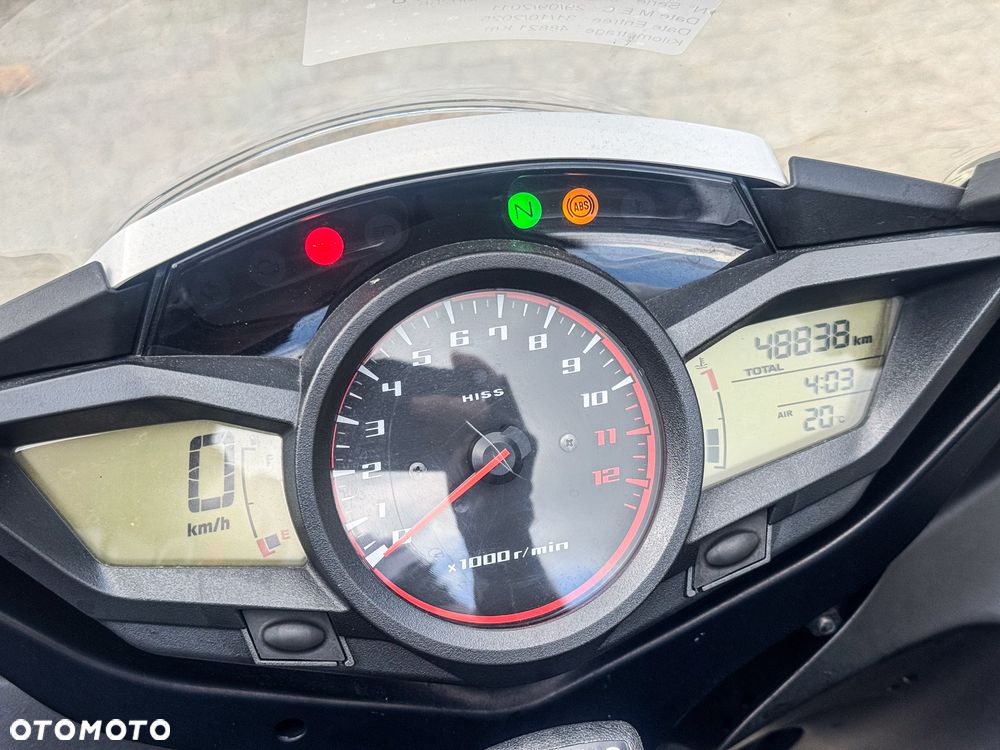 Honda VFR - 36