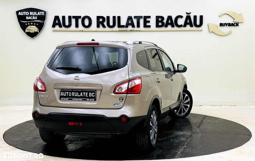 Nissan Qashqai+2 - 6