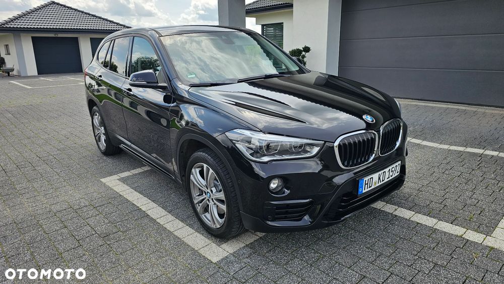 BMW X1 xDrive25d Sport Line - 3