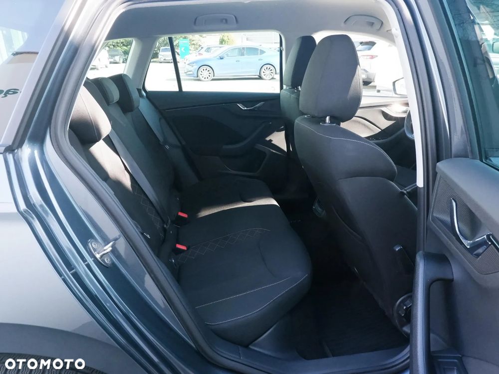 Skoda Kamiq 1.0 TSI Ambition - 17