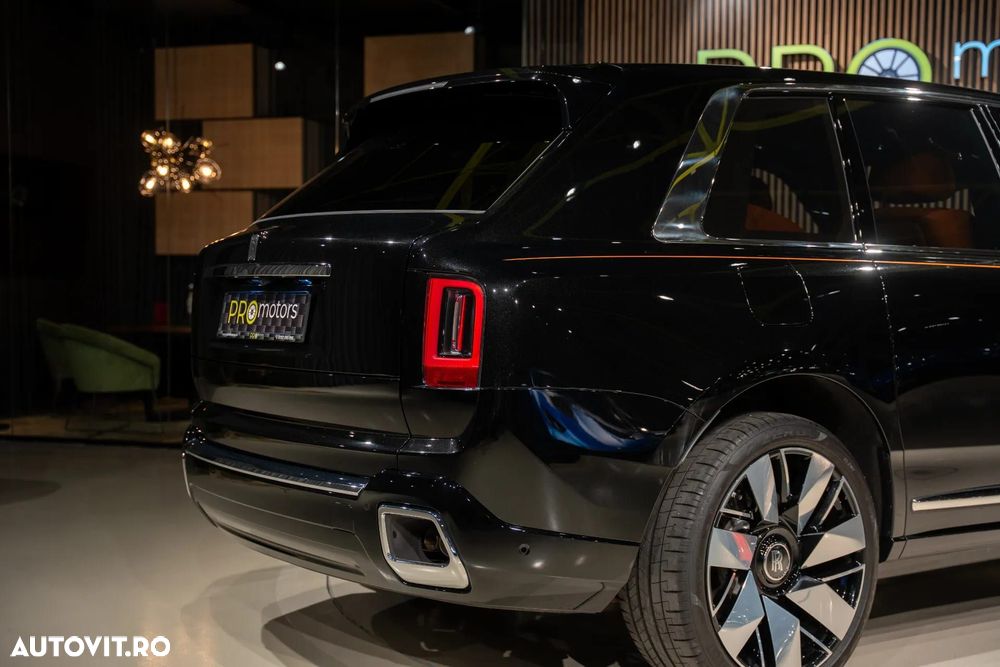 Rolls-Royce Cullinan - 14