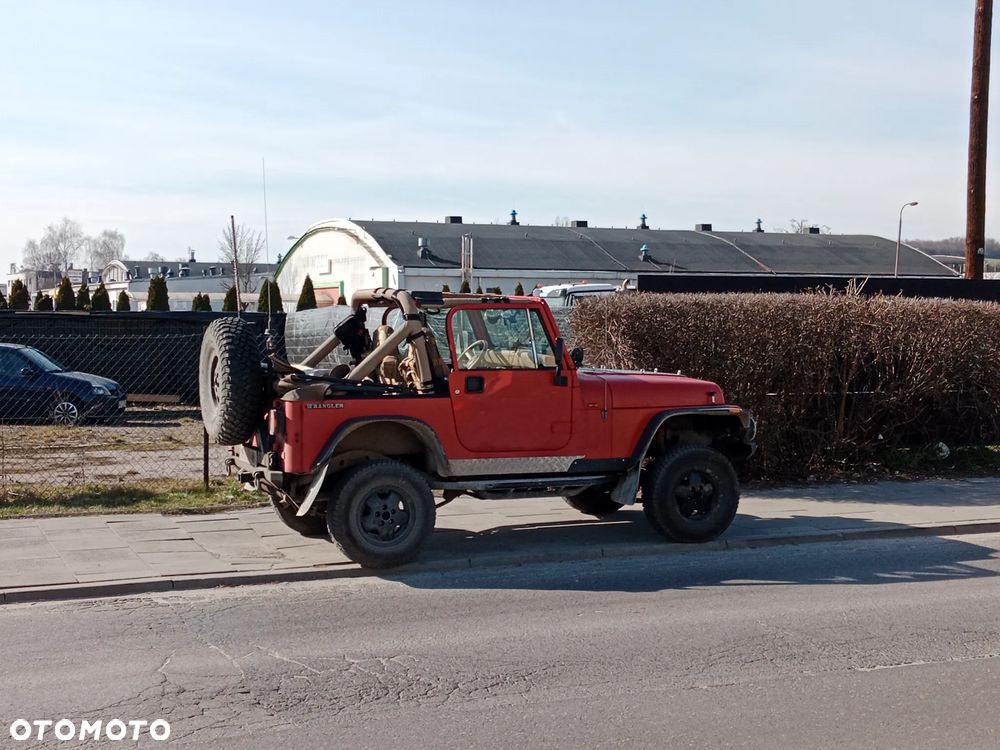 Jeep Wrangler - 9